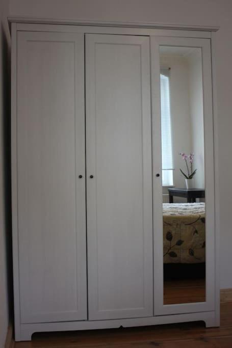 Apartment - Berlin City Studio Bagian luar foto